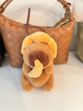 Cute capybara Keychain